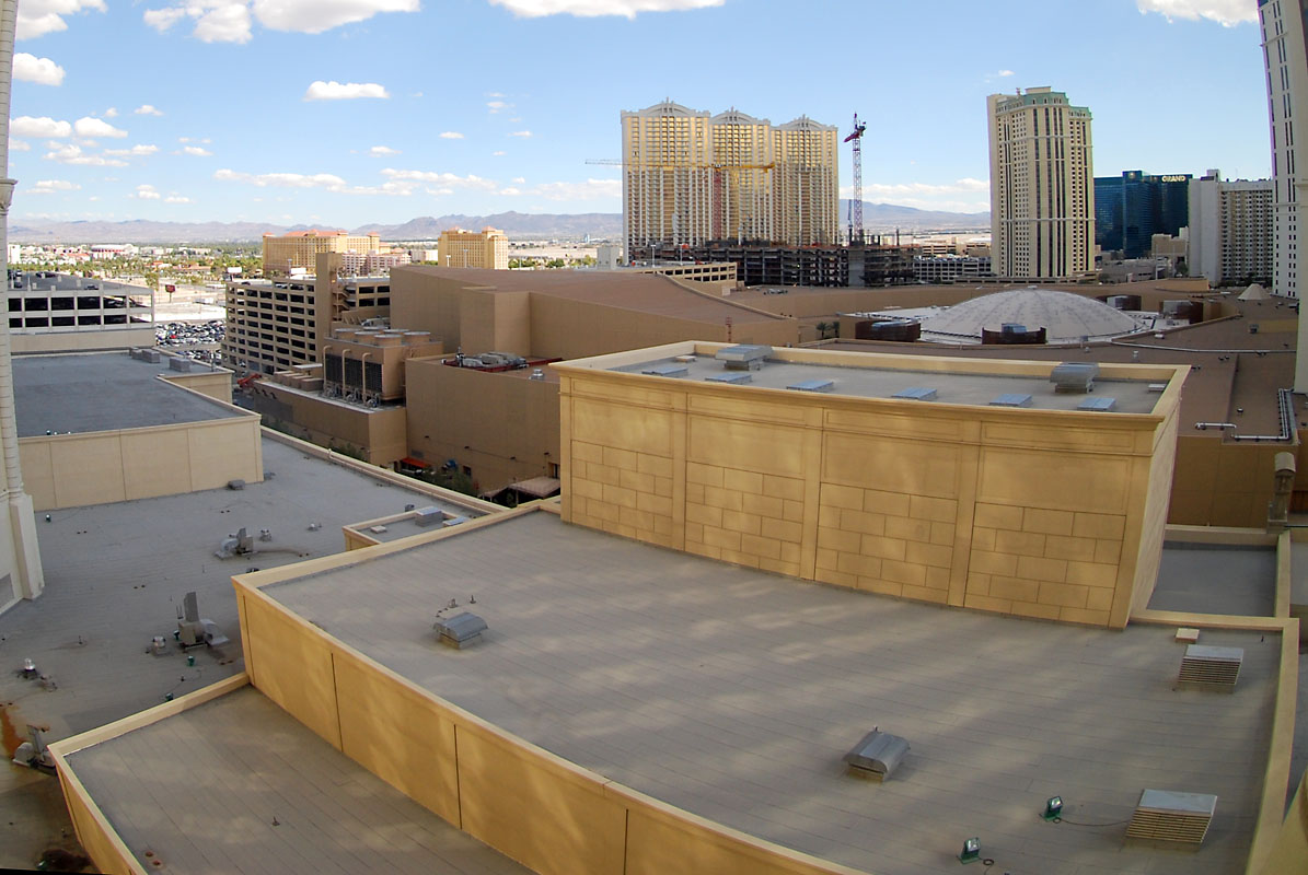 Rooftop Plaza @ Las Vegas