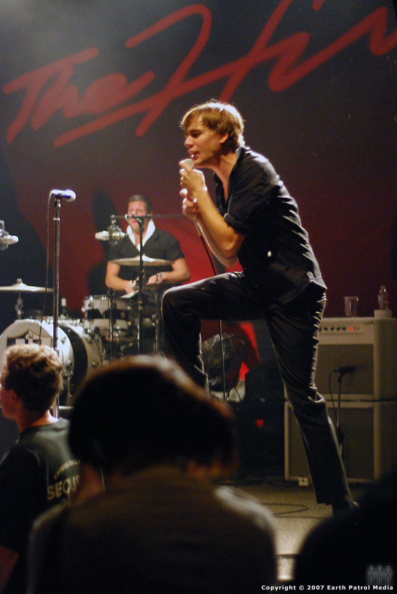 The Hives - Pic 21 @ The Crystal Ballroom